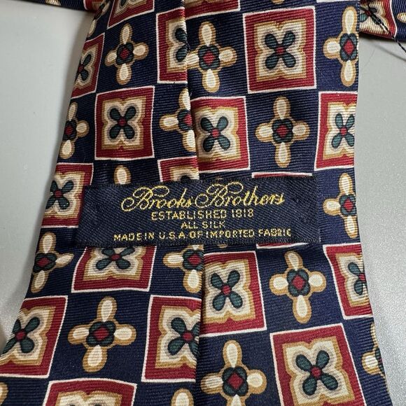BROOKS BROTHERS Mens Neck Tie Blue Red‎ 100% Silk Classic - Picture 2 of 2